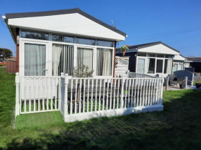 Family Tides-Chapel Saint Leonards
